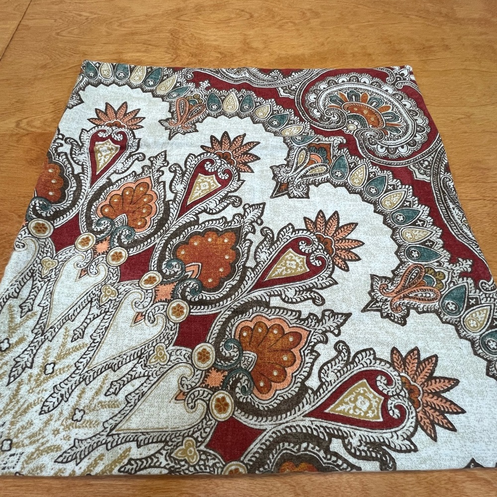 Pair of Pottery Barn Valencia Pillow Covers - Picture 2 of 7